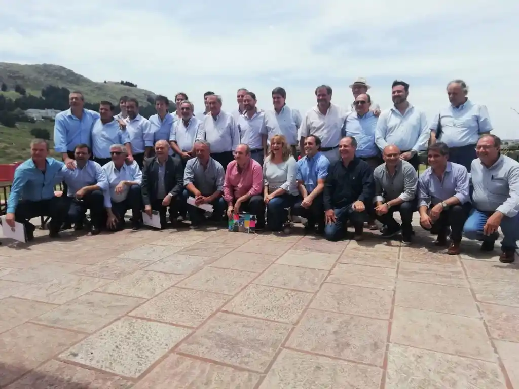 En Tandil, el Foro de Intendentes Radicales definió la agenda de temas para el 2020