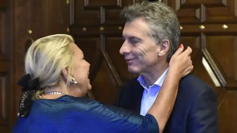 Elisa Carrió criticó la suba de tarifas anunciadas por el Gobierno de Macri 