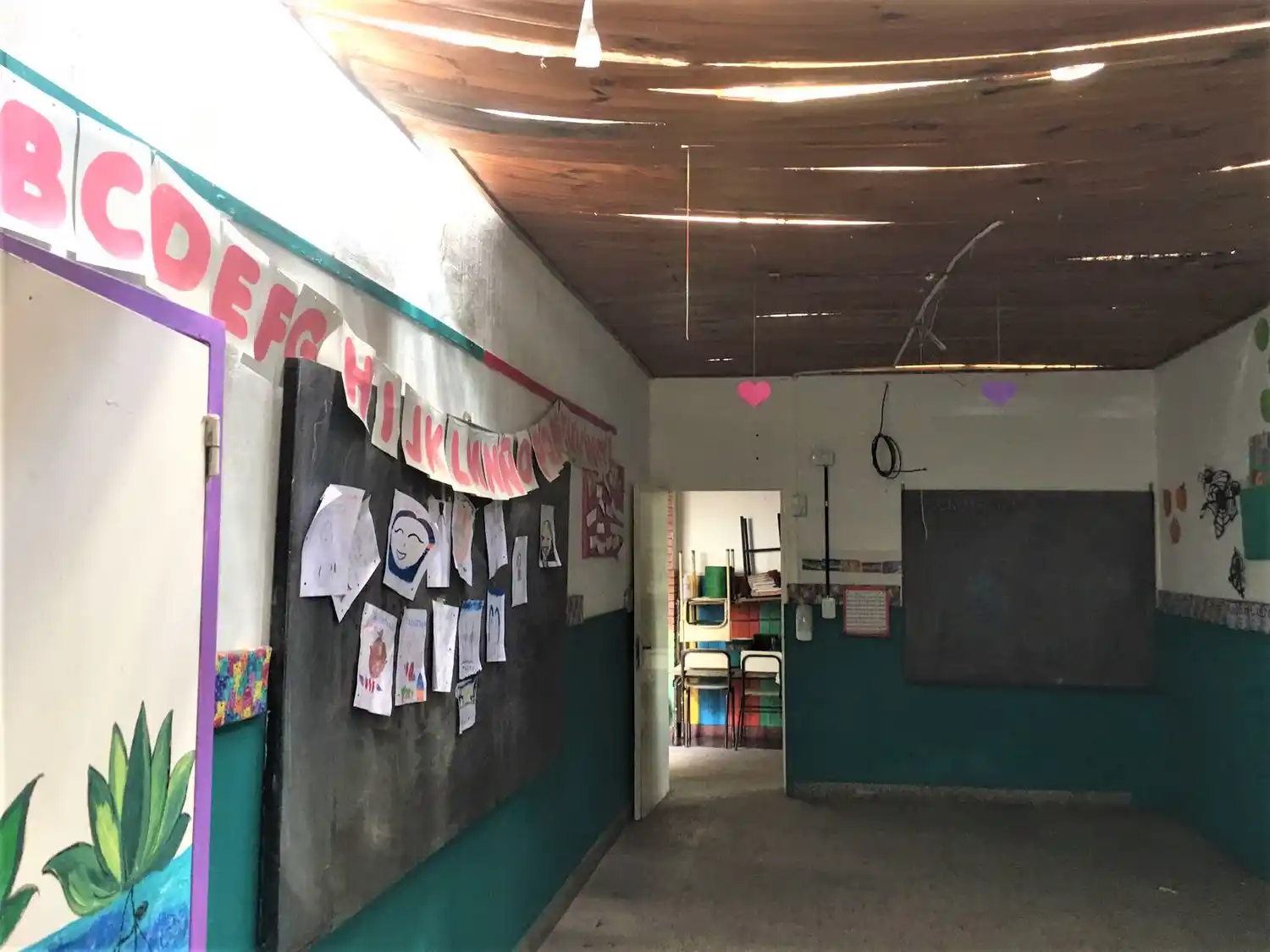 Familias del CEC 801 convocan a un abrazo simbólico ante las demoras en las obras de refacción