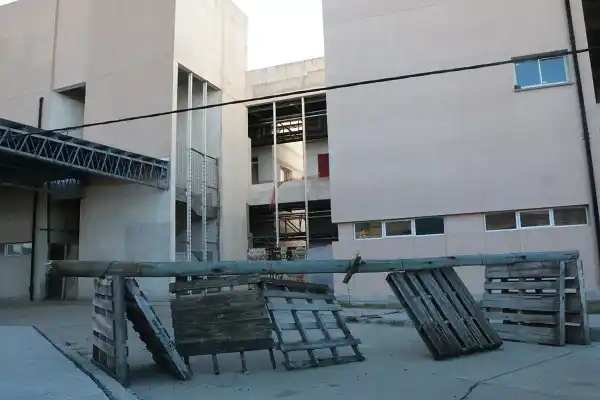 La construcción de lo que falta del Hospital Bicentenario comenzaría antes de fin de año