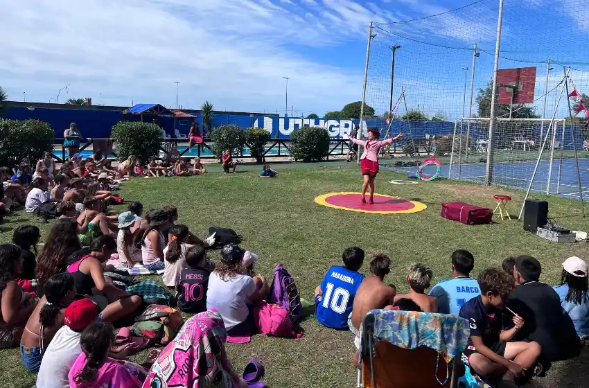 Inscripción récord para la colonia de UTHGRA