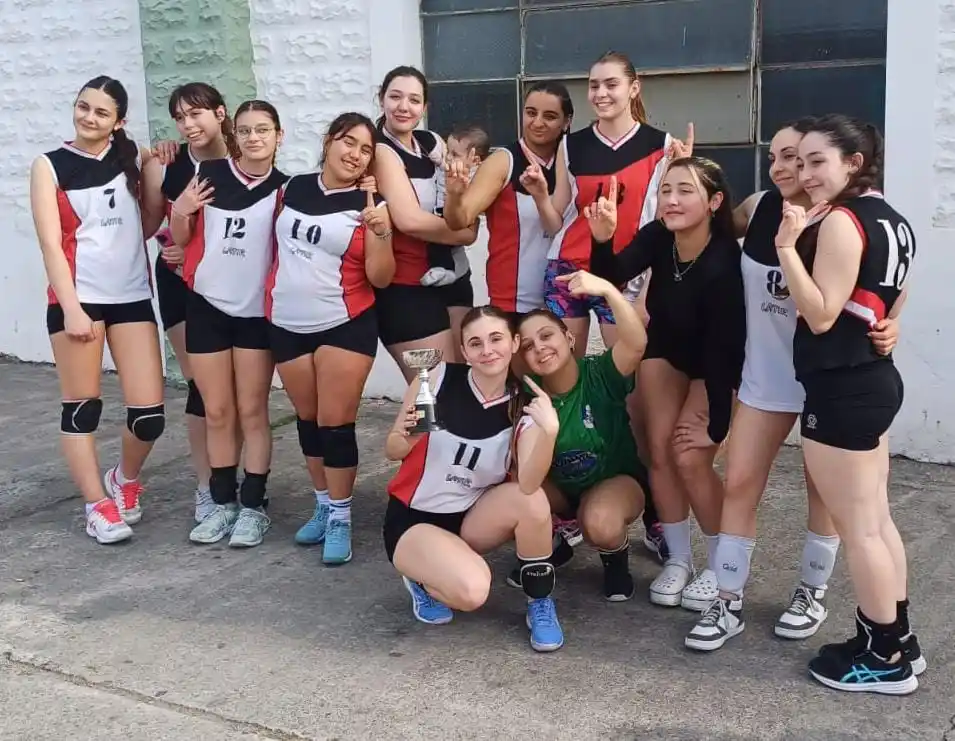 Club de Amigos se dio otra alegría.