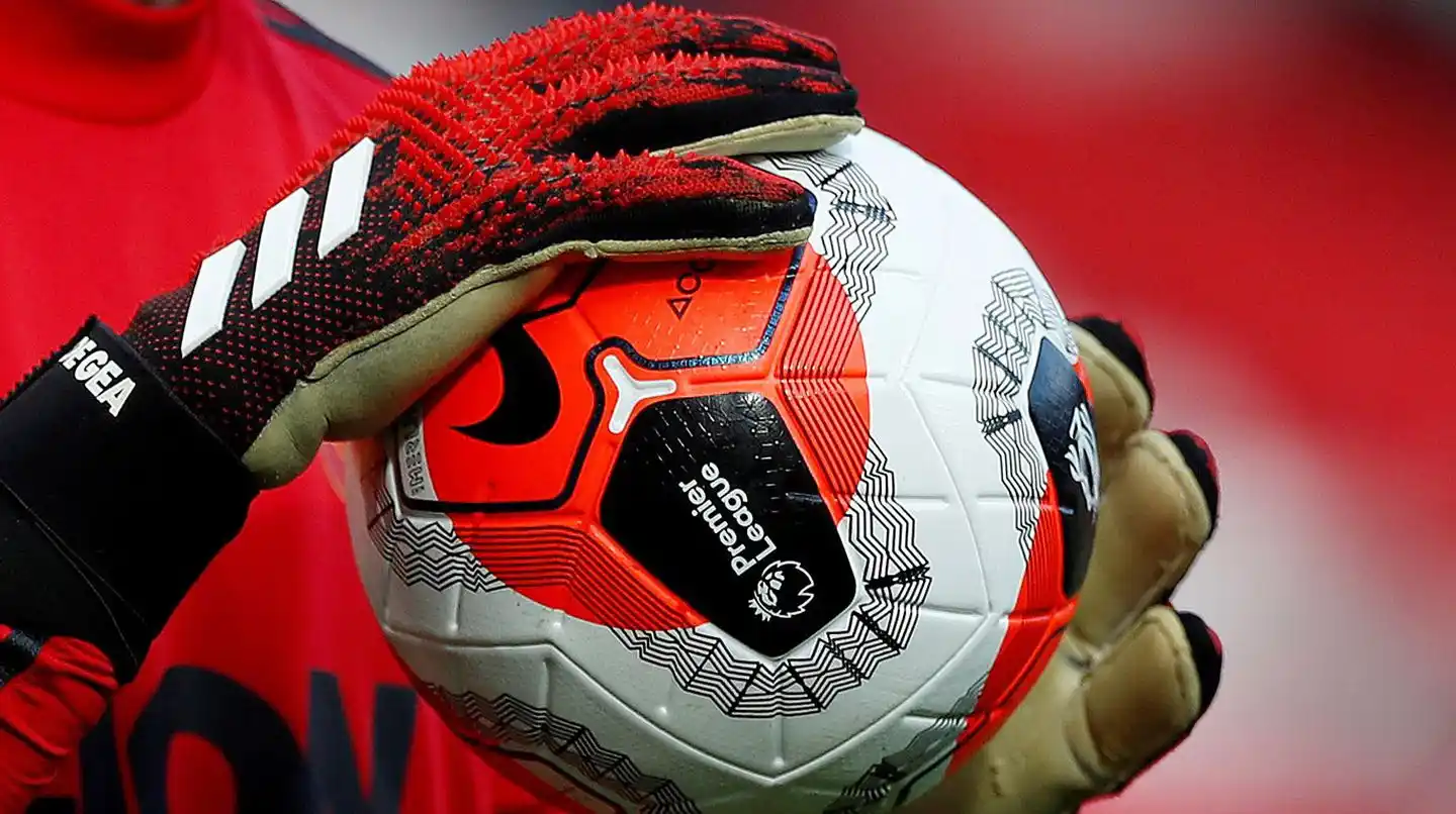 Fútbol para este sábado, hora y TV de los 19 partidos