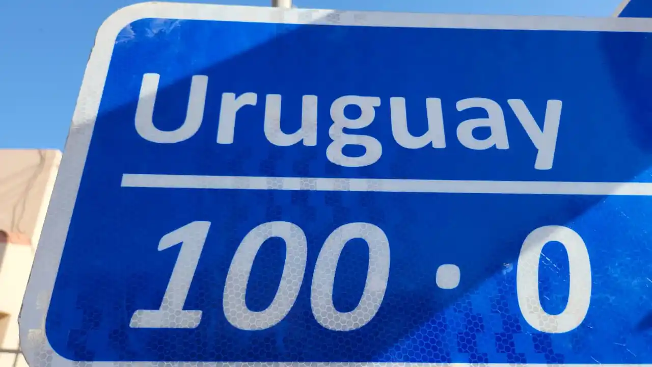 carteles nomencladores cartel calle rafaela bv lehmann uruguay agustin alvarez ameghino esquina - 5