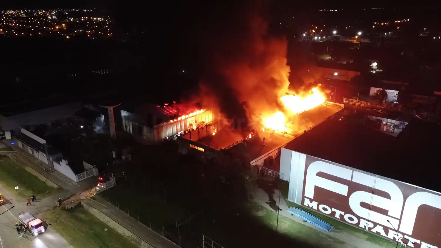 Incendio en Sueño Dorado - Imágenes de dron | Crédito: RADIO RAFAELA - 3