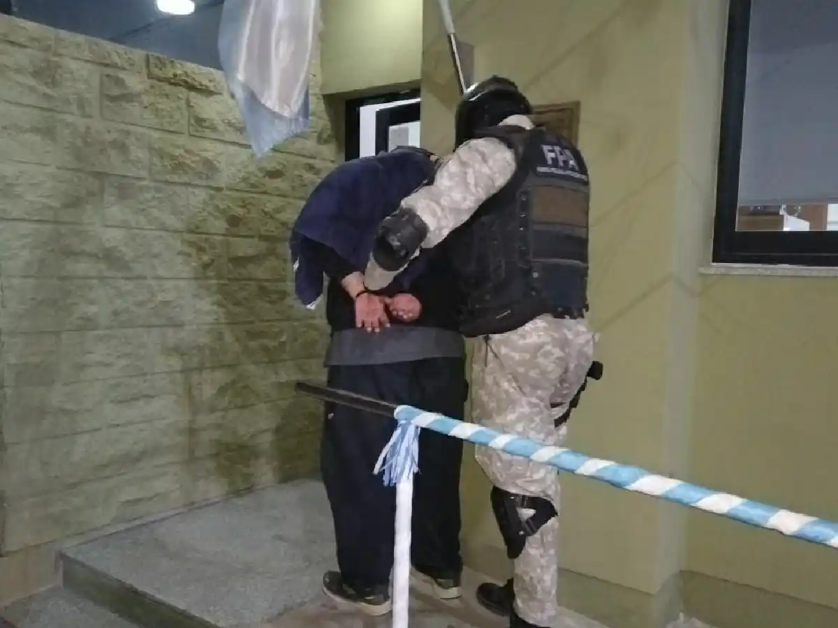 En Arroyito y Río Primero  desbarataron dos kioscos de droga    