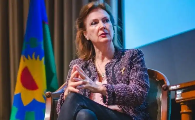 La Canciller, Diana Mondino