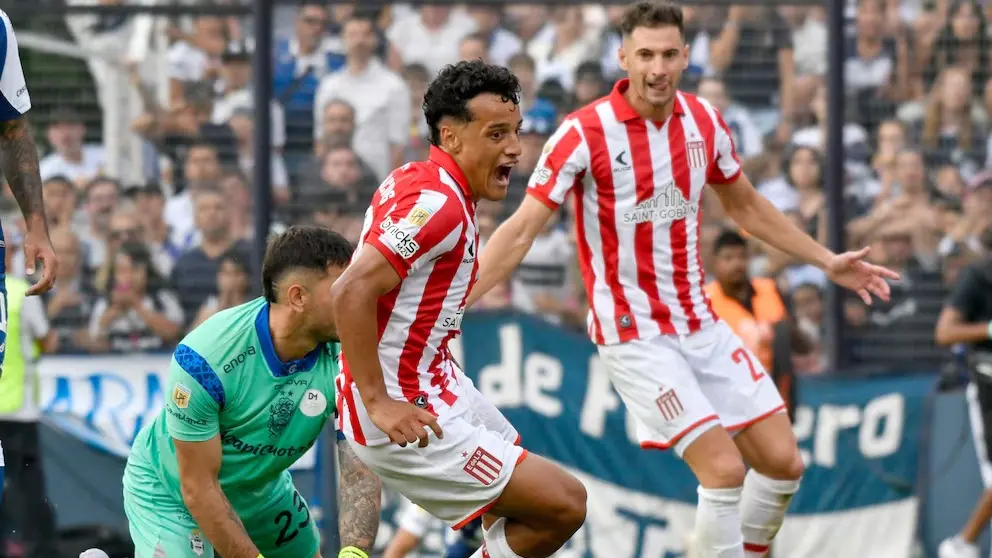 Estudiantes le ganó a Gimnasia un histórico clásico de La Plata y se clasificó a la final