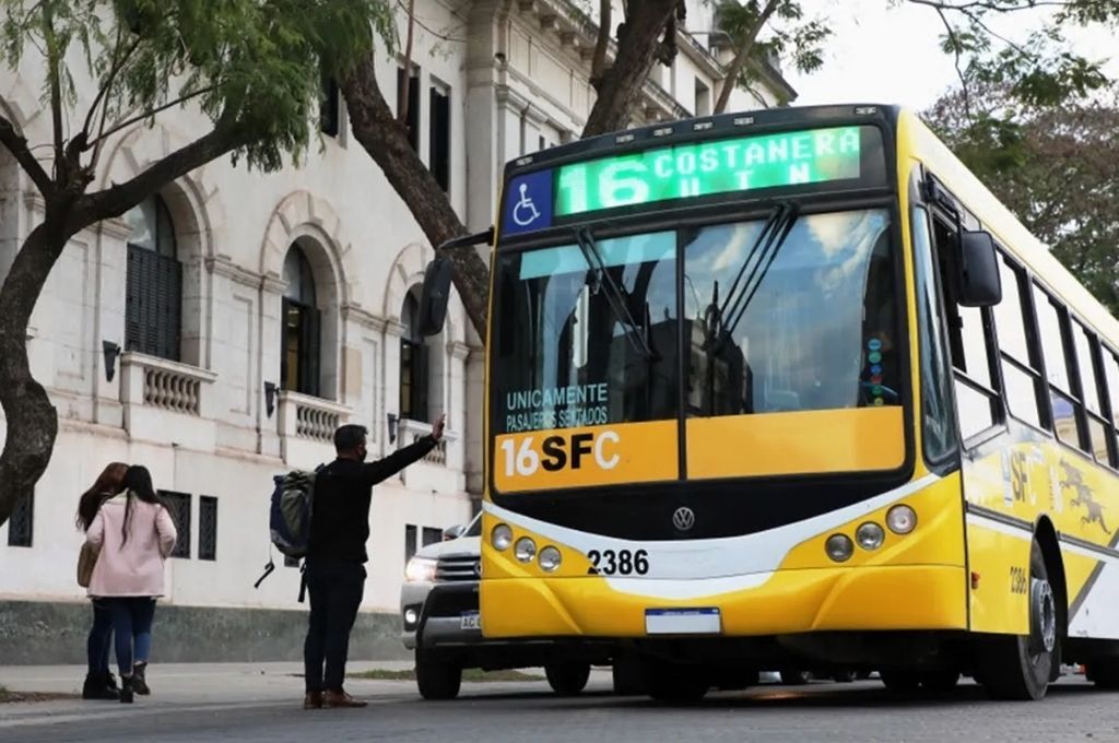 A partir del lunes: el boleto de colectivo aumentaría a $69,50 en Santa Fe Capital