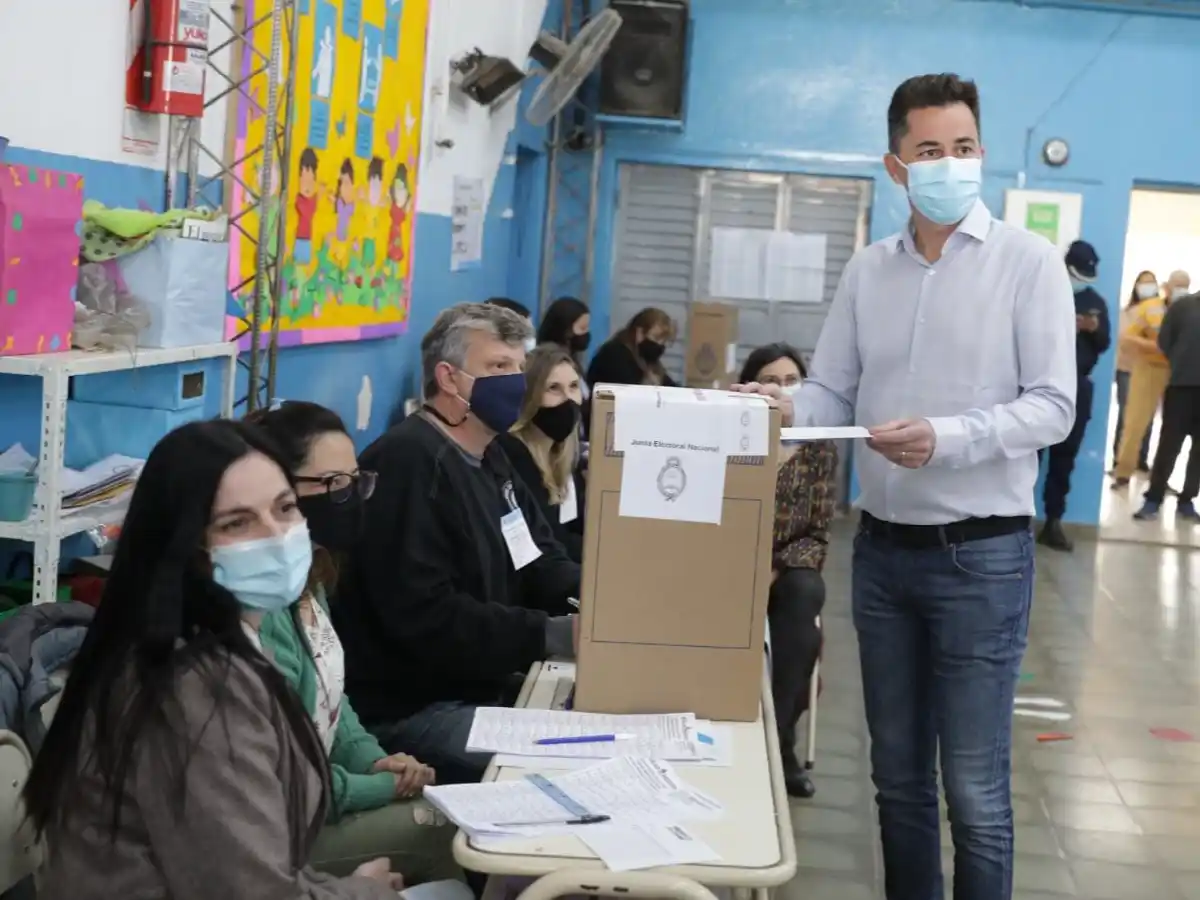 Calvo: “Venir a votar consolida nuestro sistema democrático”