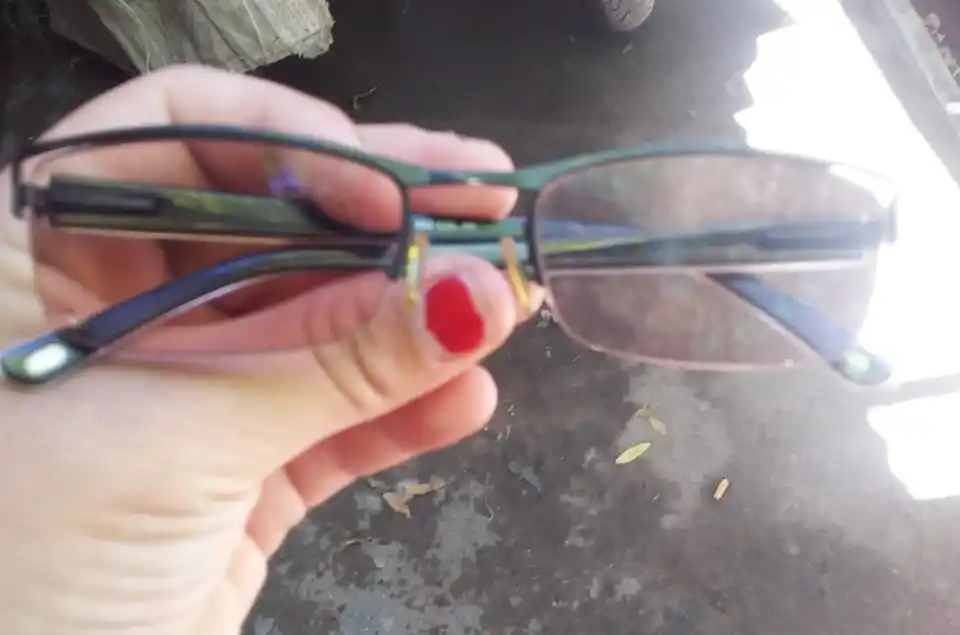 Encontraron estos lentes