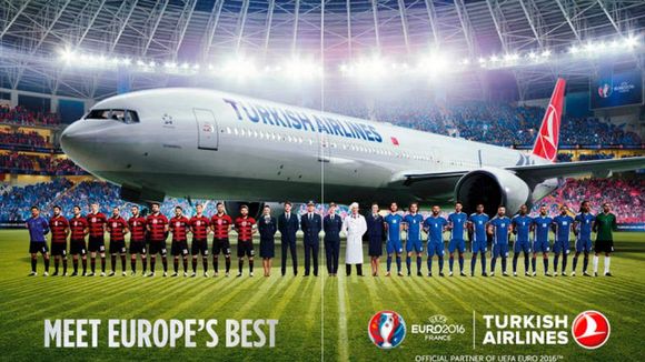 Activistas climáticos quieren prohibir que las aerolíneas auspicien equipos de fútbol