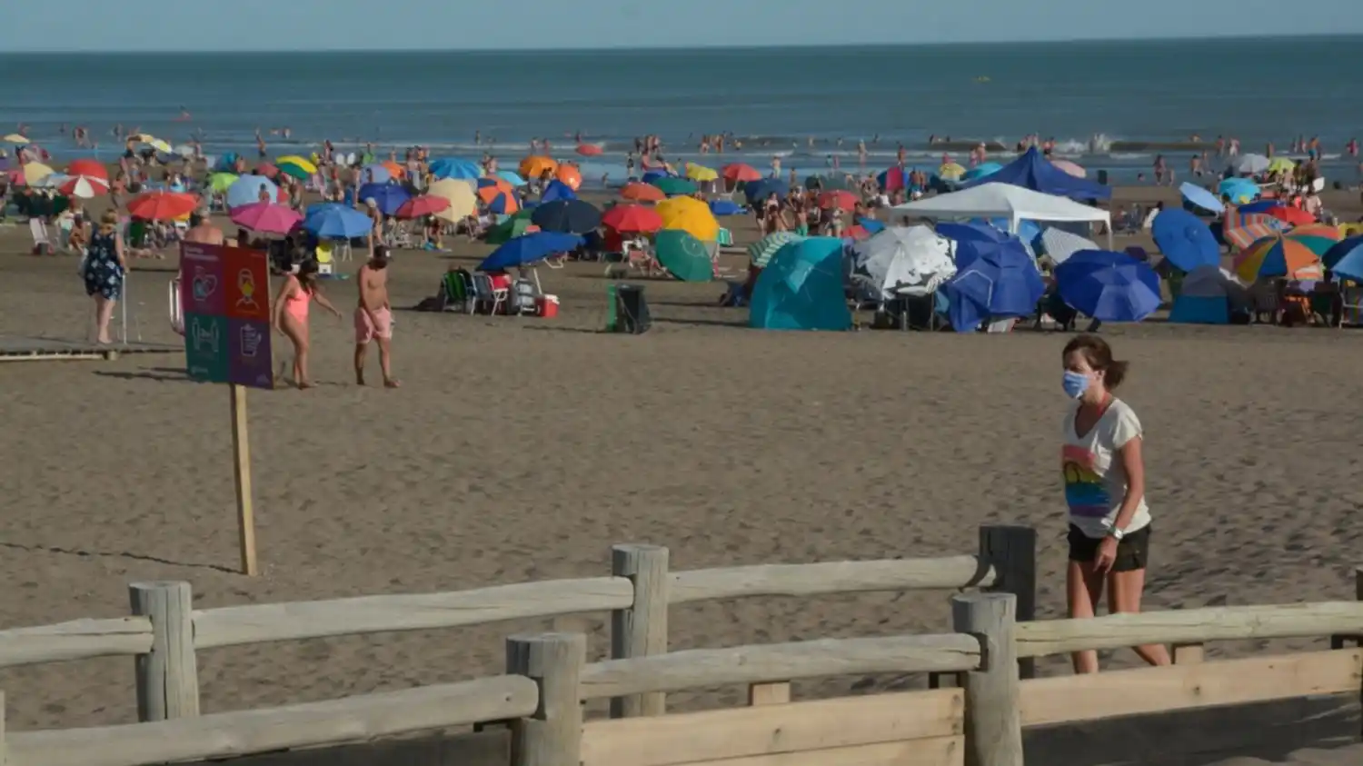 Monte Hermoso: “No estamos en contra de la educación sino de acortar la temporada de verano”, dijo su intendente