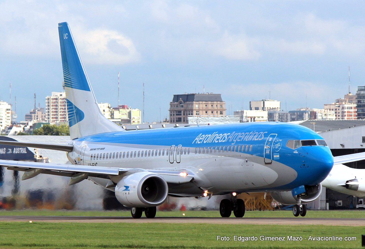Jubilados estatales bonaerenses tendrán descuentos en Aerolíneas Argentinas