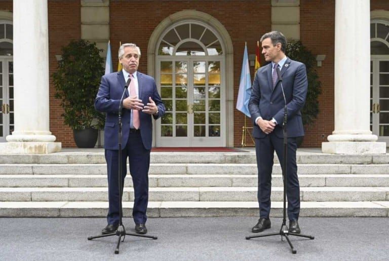 En España aseguran que Alberto Fernández podría ser asesor de Pedro Sánchez