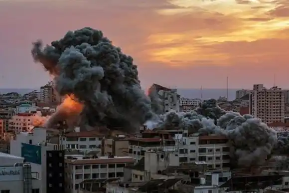 Conflicto palestino-israelí: estiman que hay más de 1300 de víctimas fatales y más de 100 rehenes