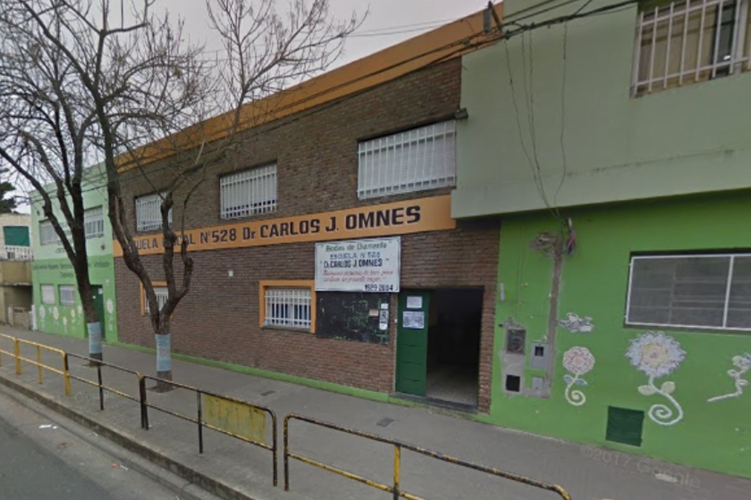 Cuarta amenaza a Pullaro en una semana: pintaron una escuela de barrio Belgrano