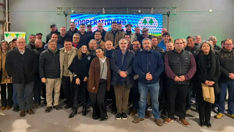 Cooperativismo: dirigentes entrerrianos debatieron en Viale los desafíos del sector y la necesidad de prepararse para el futuro