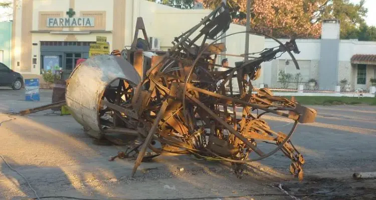 La escultura realizada por el grupo “Cultura Vallese” será presentada en la Fiesta del Durazno