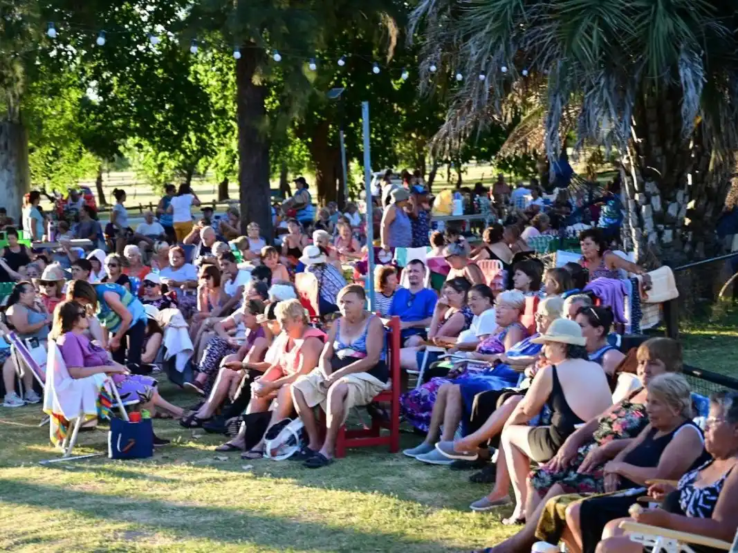 La Colonia de Adultos mayores comenzó con más de 500 inscriptos