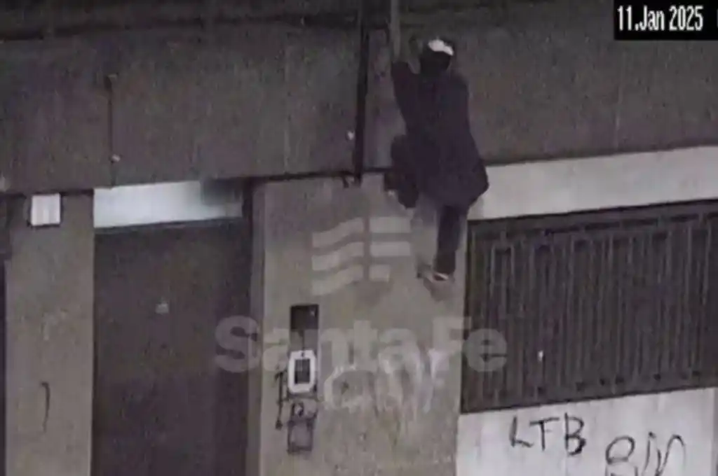 El momento del robo (captura de video).