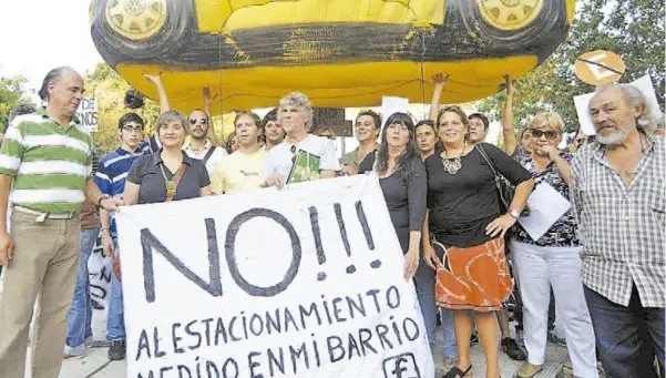 Zárate: Juntan firmas contra el Estacionamiento Medido 
