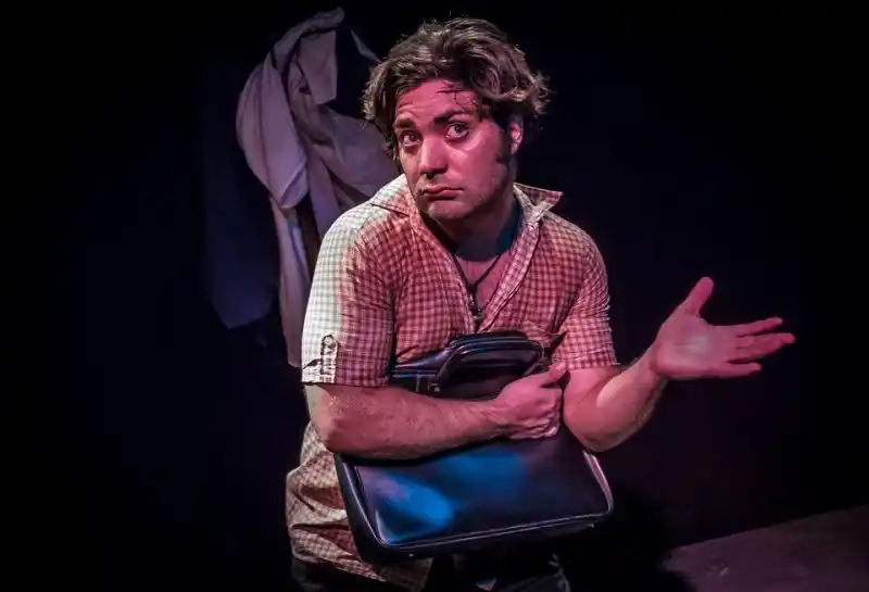 Unipersonal humorístico en el Teatro Municipal