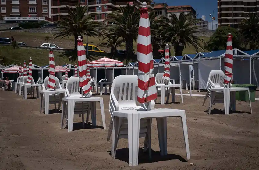 En balnearios de Mar del Plata alertan que lo primordial será la distancia y el uso de barbijos