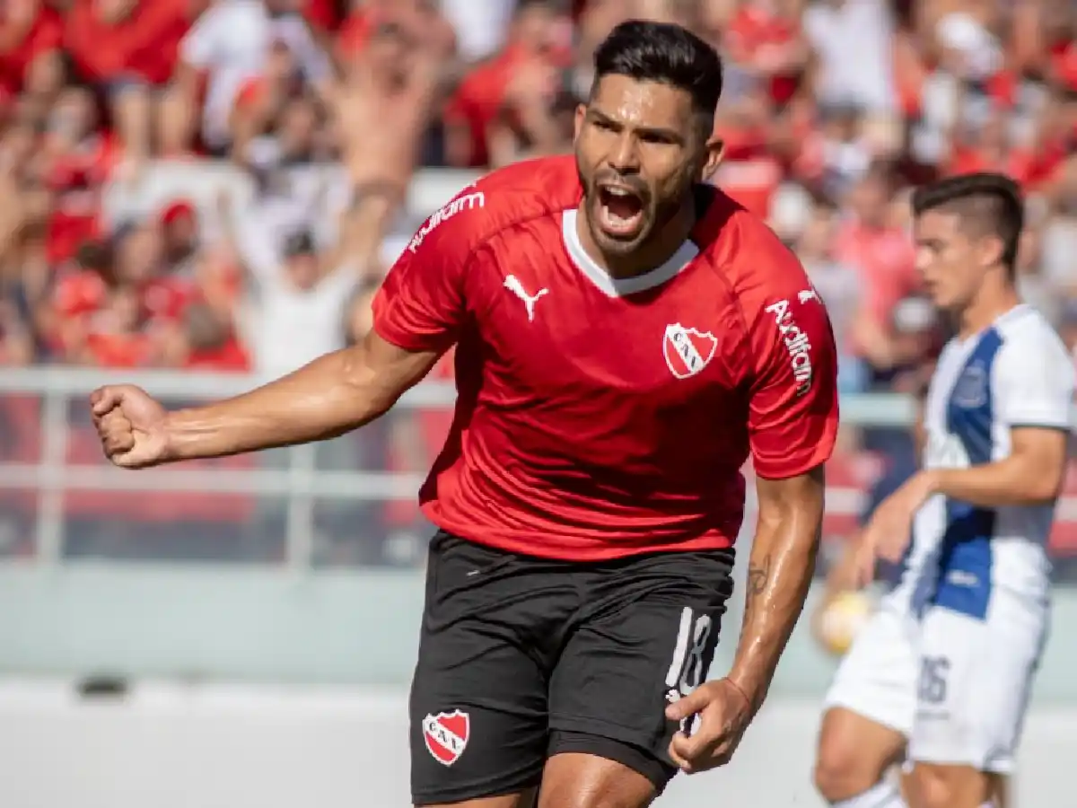 El "Rojo" visita a Binacional 