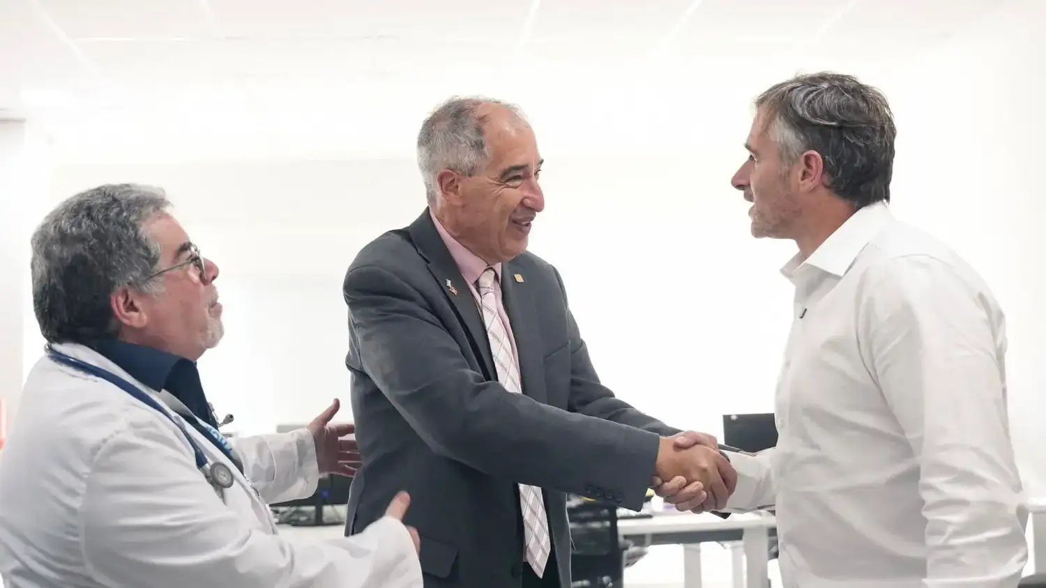 Reconocido cardiólogo brindó una capacitación a médicos del Hospital Central