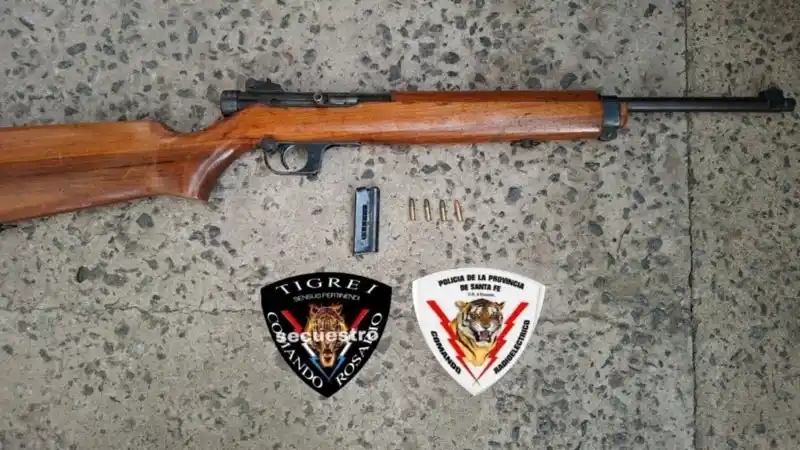 Arma secuestrada.