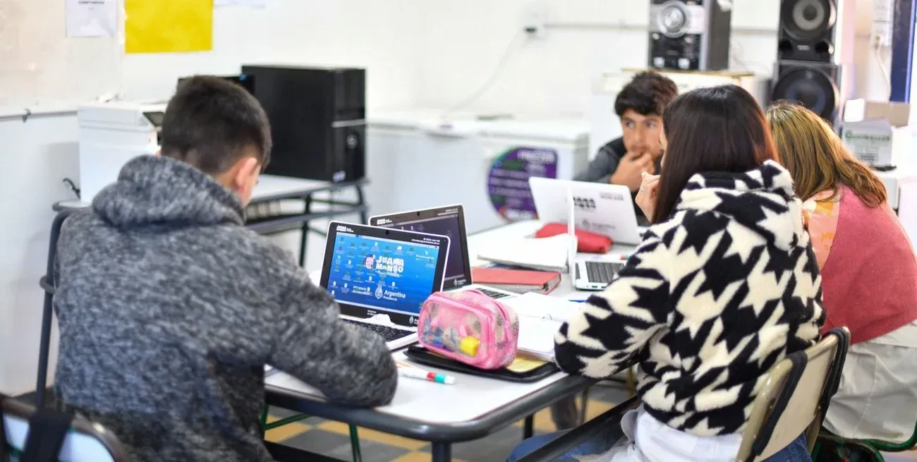 El 76% de los adolescentes afirma que lo aprendido en la escuela será útil para su trabajo. Crédito: Agencia