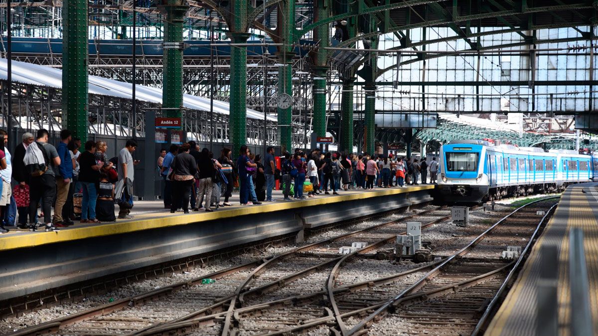 Levantaron el paro de trenes anunciado para el 20 de enero