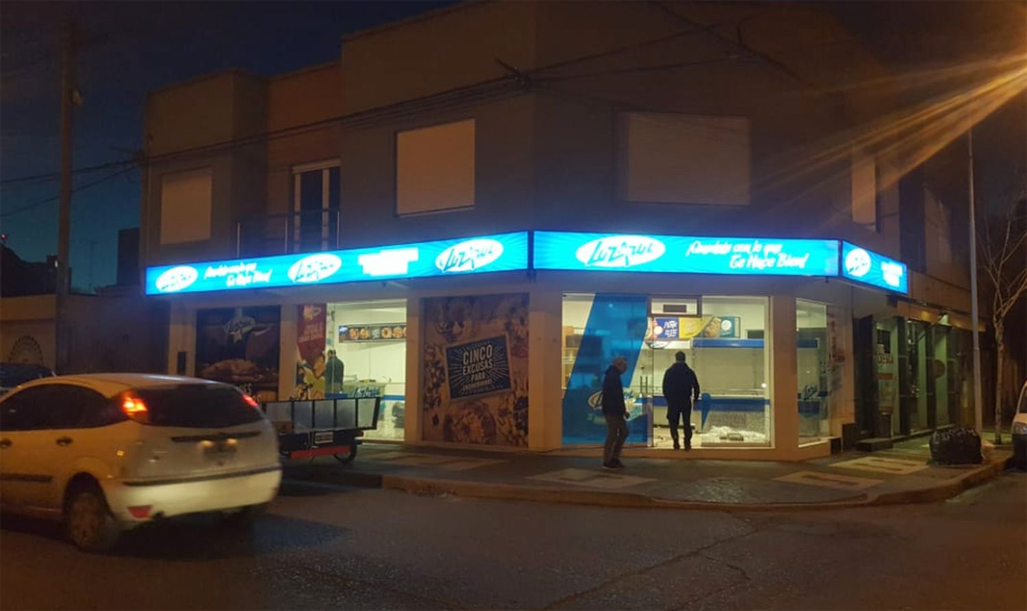 Luz Azul inaugura su segunda sucursal en Tandil en 4 de Abril y Belgrano