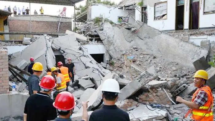 Al menos 29 muertos y 28 heridos tras hundirse un restaurante en China