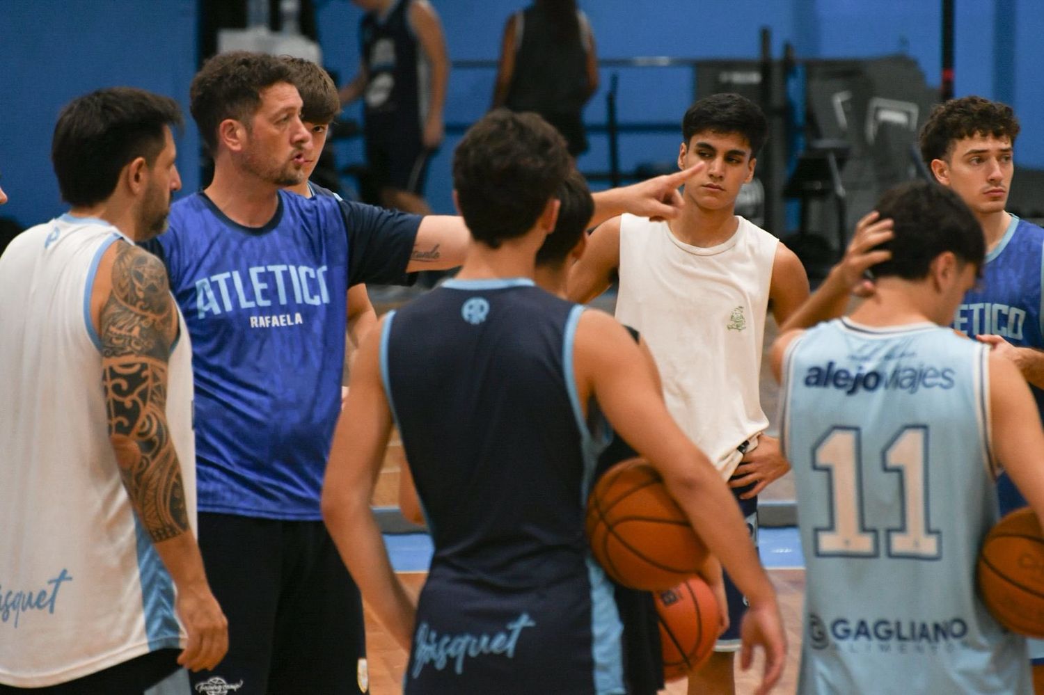 La Primera División que comanda Claudio Requejo afrontará el domingo su primer partido en la Liga Federal. Desde las 21:00 visitaremos a Alma Juniors de Esperanza. Foto: @OficialAMSyD
