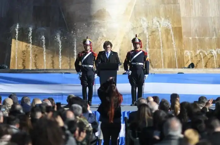 Durante su discurso, el Presidente destacó a Belgrano como promotor de la libertad política y económica, la propiedad privada y el mérito.