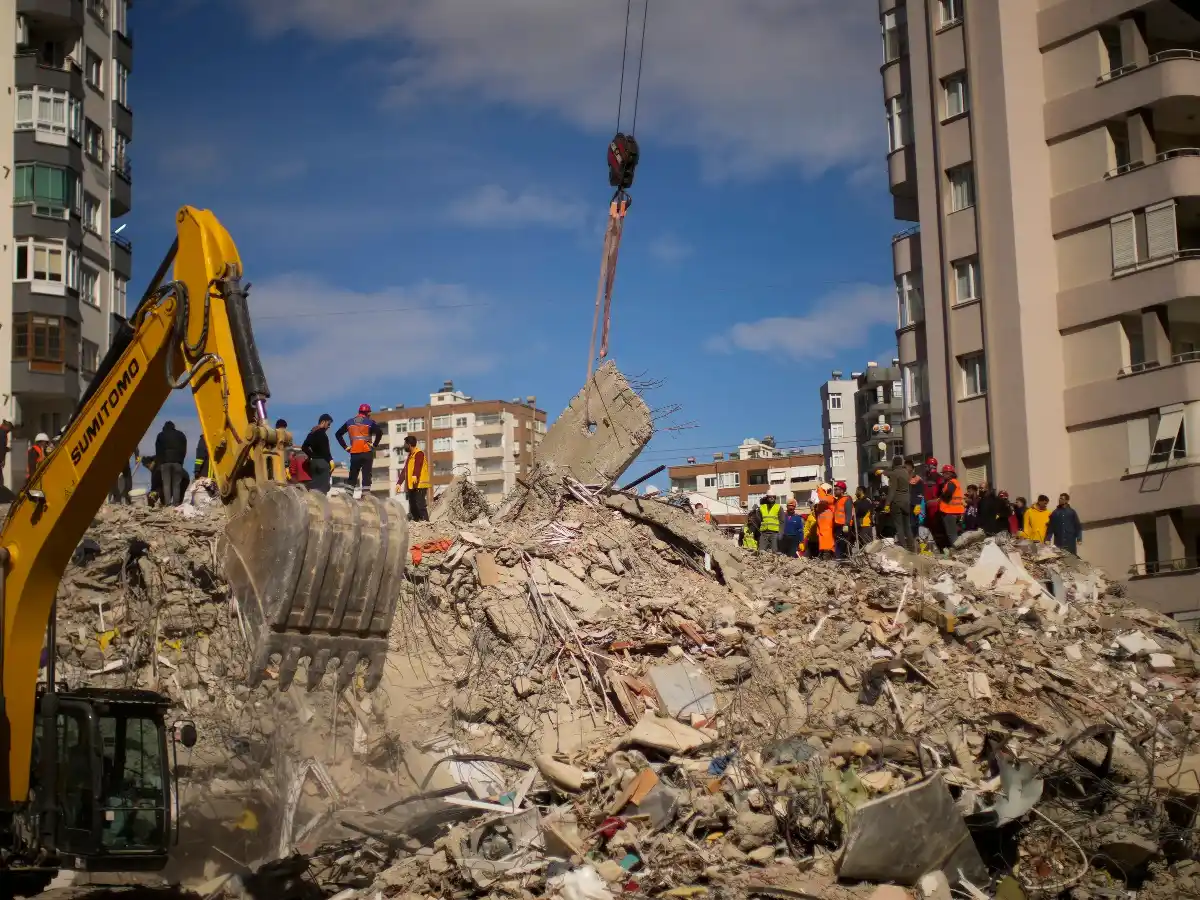 Siria y Turquía: Ya son más de 17 mil los muertos por el terremoto