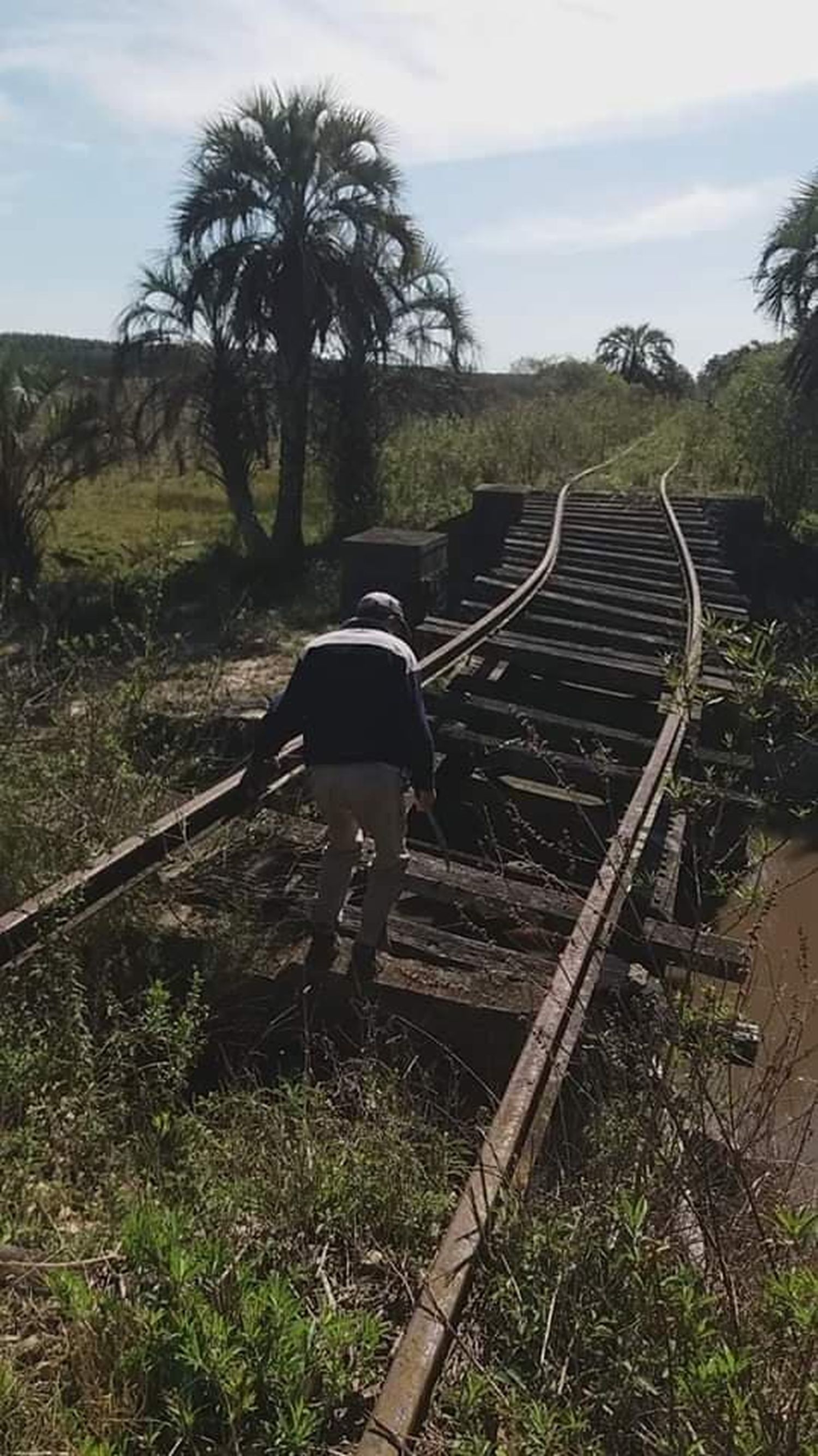 Al rescate de ramales ferroviarios, pusieron el cuerpo y recuperaron cuarenta kilómetros de vías