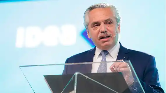 Alberto Fernández decretó relevar del secreto de Inteligencia a Mauricio Macri