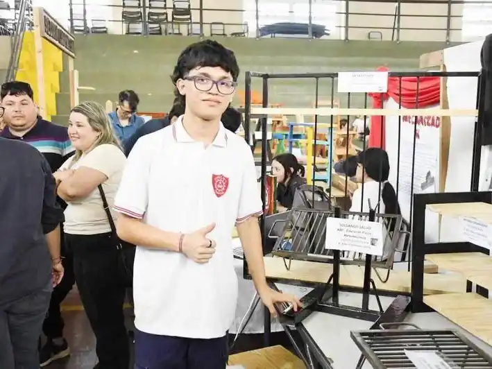 Exhibición de trabajos por el
Día de la Educación Técnica