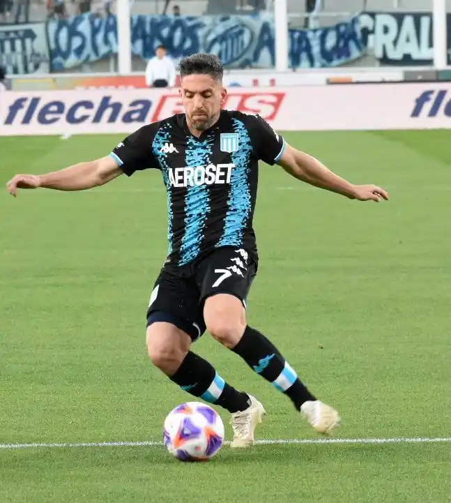 Hauche, rendidor en el ataque de Racing.