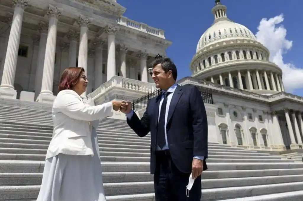 Massa se reunirá en Nueva York con Susan Segal y Bill Clinton
