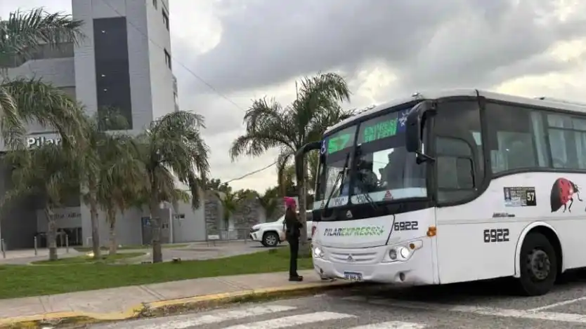 El recorte de servicios se debe a que no se llegan a cubrir los costos operativos.