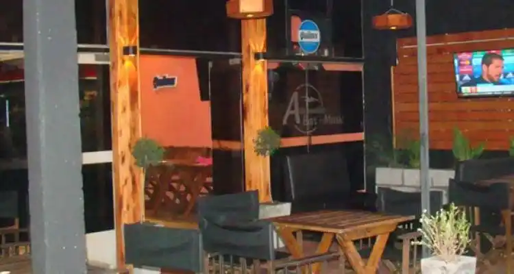 Policía clausuró bar ubicado en Mitre al 1000