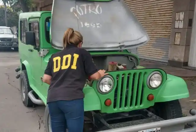 Secuestran un vehículo  con el motor adulterado