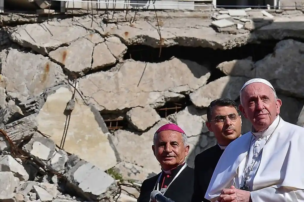 El Papa se despidió de Irak con mensajes contra el terrorismo y por una reconstrucción sin venganza