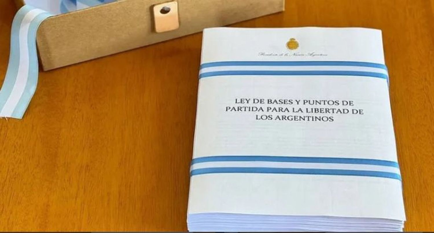 Milei impulsa “Ley Ómnibus” para rescatar la economía y la democracia