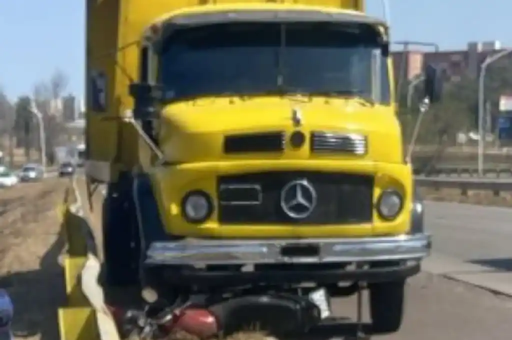 El accidente ocurrió debido a un fallo en el sistema de dirección del camión.