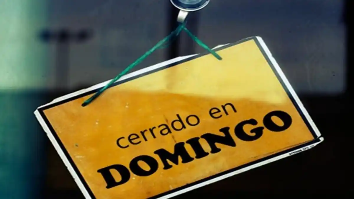 Convocan a una audiencia conciliatoria por la apertura de grandes supermercados los domingos